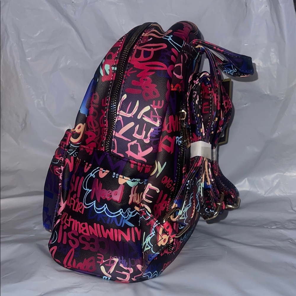 Purple and Red Urban Backpack with Graffiti Design - Picture 3 of 3